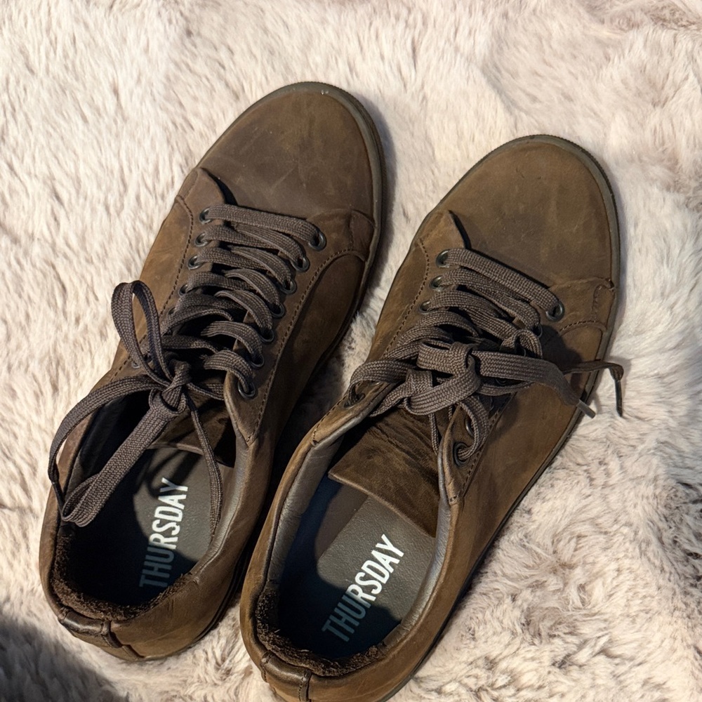 Women’s Brown Leather Sneakers